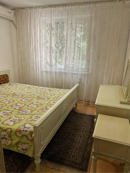Crangasi, apartament cu 4 camere, 5 min. pana la metrou,