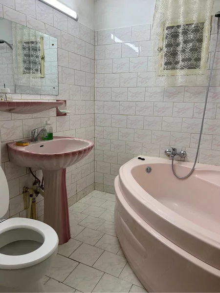 Crangasi, apartament cu 4 camere, 5 min. pana la metrou,